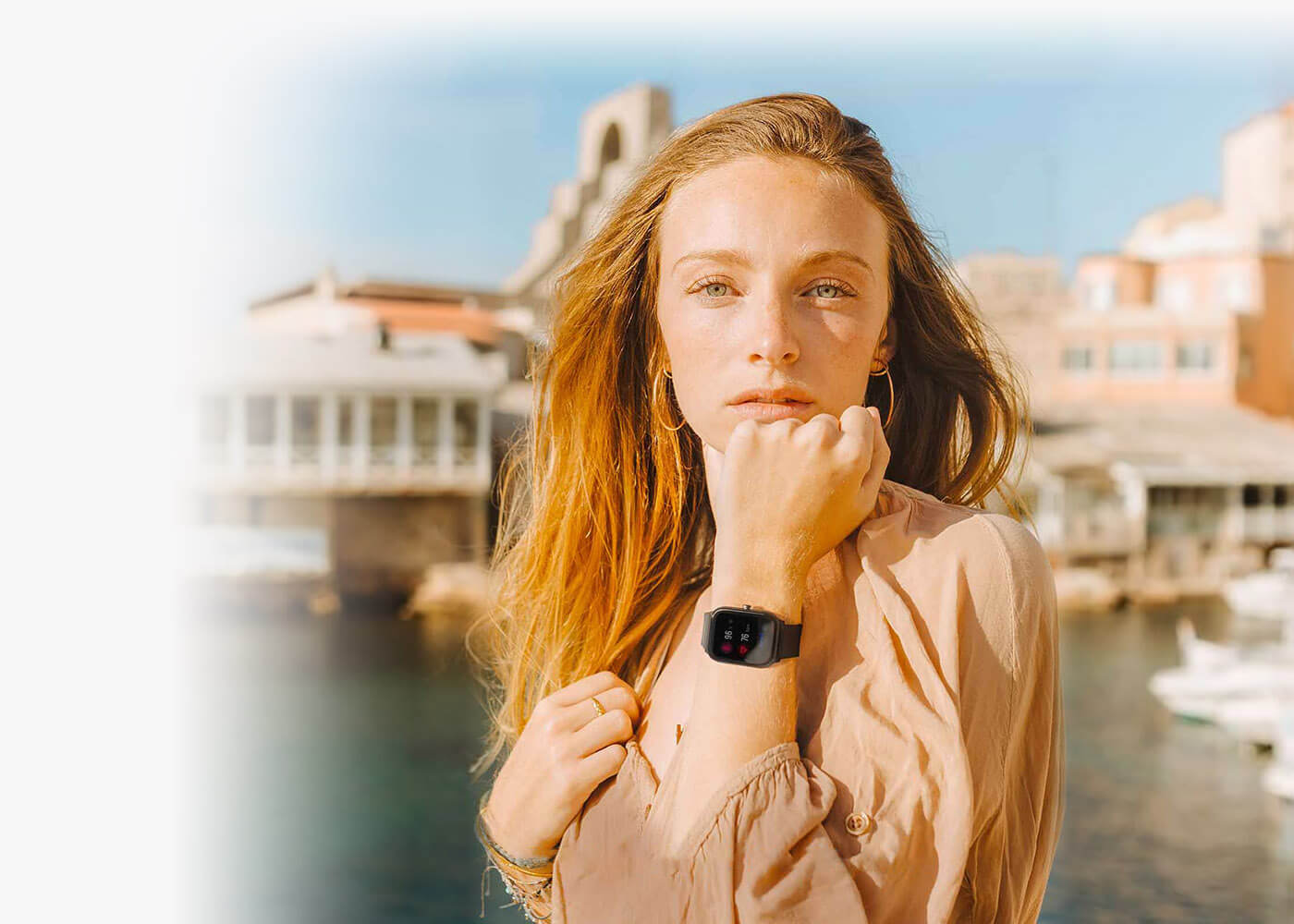 Smartwatch Haylou GST on a woman's hand